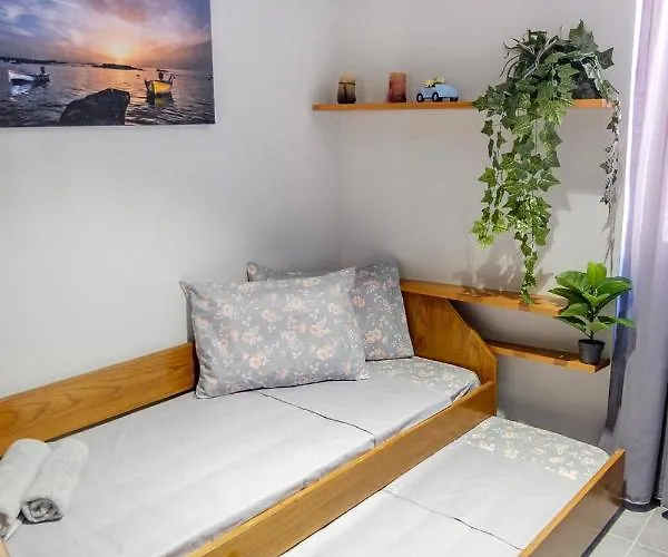 Old Town Boutique Studio's -