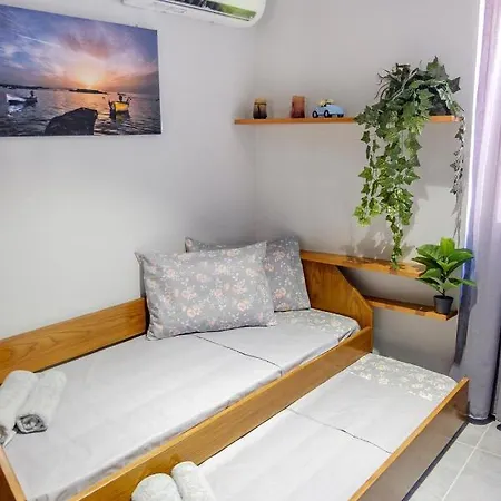 Old Town Boutique Studio's -