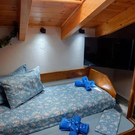 Old Town Boutique Studio's - * 罗希姆诺