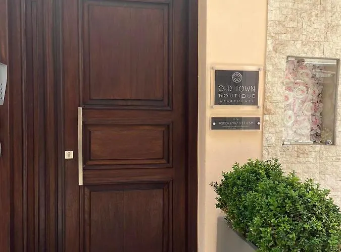 Old Town Boutique Studio's - * Rétino